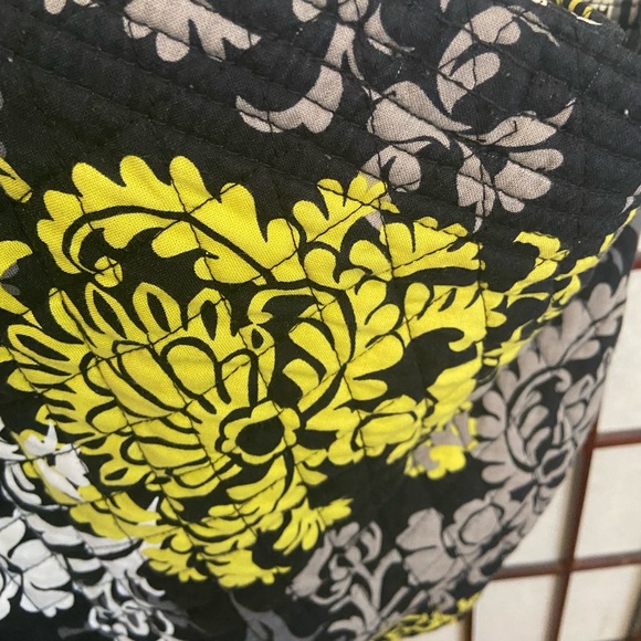 Vera Bradley Baroque Retired print Shoulder Bag - Picture 2 of 5